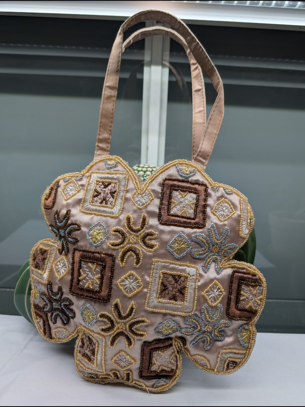 Embroidered Floral-Shaped Vintage Handbag/Crossbody Bag NWOT